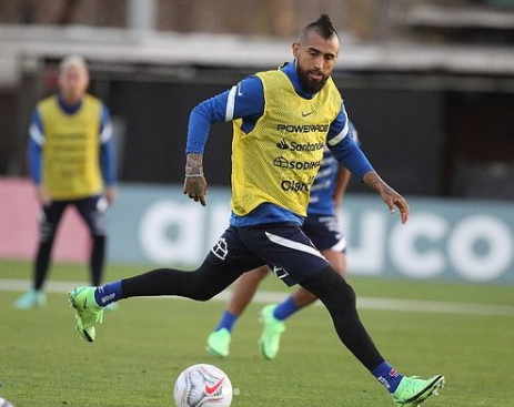 ¡EL REY HA HABLADO! ARTURO VIDAL CON GANAS DE JUGAR PARA EL CLUB AMÉRICA.