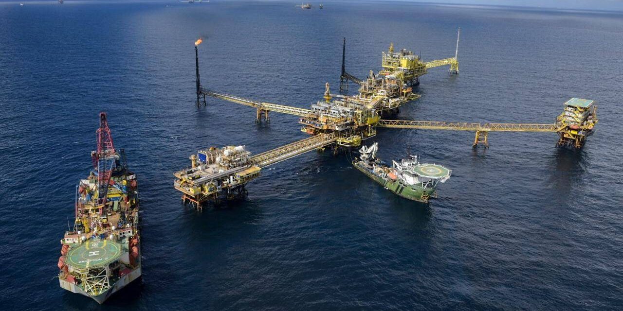 Pemex será la operadora de importante yacimiento compartido en aguas del Golfo de México.