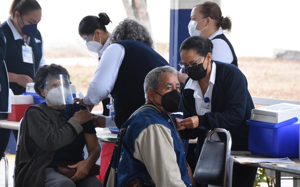 Vacuna Covid no es efectiva porque la gente sigue ingiriendo alimentos chatarra.