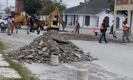 INTENSIFICAN BACHEO EN FRACCIONAMIENTO RIO BRAVO