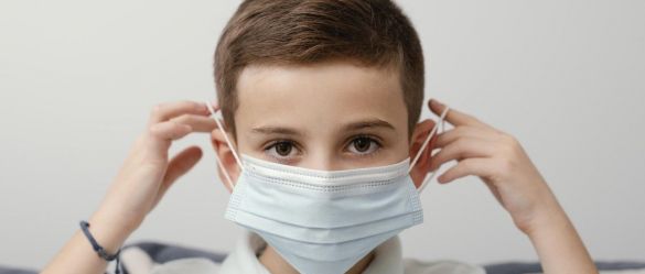 Científicos descubren los factores de riesgo que causan Covid-19 grave en niños