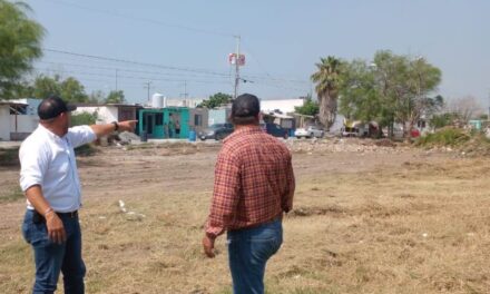 Supervisa alcalde recuperación de área verde en la Azteca