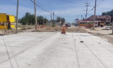 MEJOR VIALIDAD POR CRUCERO DE CONCRETO PARA VECINOS DE LA GRACIANO, RIVIERAS, BRISAS Y HACIENDAS