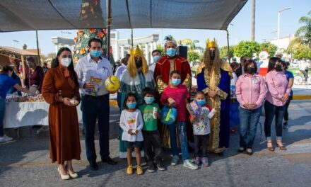 El Republicano Ayuntamiento agradece la participación de las familias vallehermosenses en la Caravana por el «Día de los Reyes Magos».