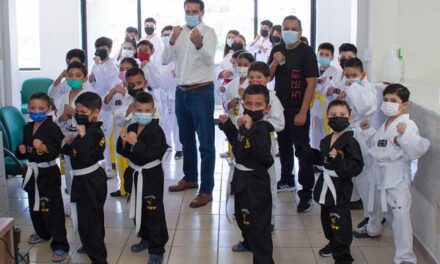 Recibimos la visita en nuestras instalaciones de algunos practicantes de Taekwondo