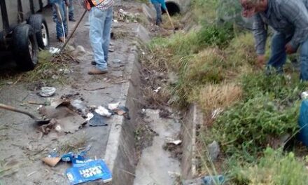 se realizan labores de limpieza en distintas áreas de Valle Hermoso.