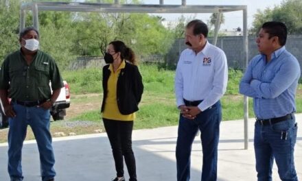 ENTREGAN ALCALDE Y CABILDO TECHUMBRE EN SECUNDARIA 4