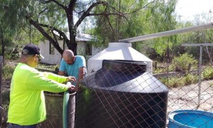 COLONIA DEL BOSQUE, CUENTA CON ABASTO CONSTANTE DE AGUA POR GOBIERNO DE RÍO BRAVO