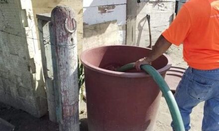 COLONIA SANTANDER, TIENE GARANTIZADO EL SERVICIO DE AGUA POR GOBIERNO DE RÍO BRAVO