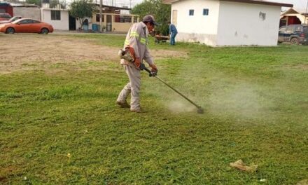 MANTIENE GOBIERNO DE RÍO BRAVO LIMPIAS Y REHABILITADAS PLAZAS DE CONQUISTADORES, NUEVO AMANECER Y PASEO DEL VALLE