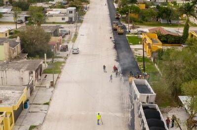 El Presidente Municipal, Dr. Alberto Alanís Villarreal, realizó una Supervisión de Obra, en la Repavimentación de la calle Tamaulipas