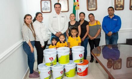 Más apoyos entregados a instituciones educativas de diferentes niveles educativos del Ejido Altamirano de Valle Hermoso.