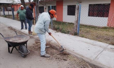 BRINDA GOBIERNO DE RÍO BRAVO, APOYO EN MANTENIMIENTO A ESCUELAS PÚBLICAS