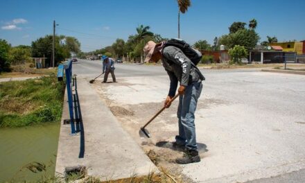 La dirección de Limpieza Pública trabaja continuamente en el mantenimiento de espacios públicos, calles y avenidas de nuestro municipio.