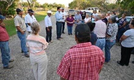 Presidente Municipal, Dr. Alberto Alanís lleva Pavimentación y Revestimiento a ejidos de Valle Hermoso.