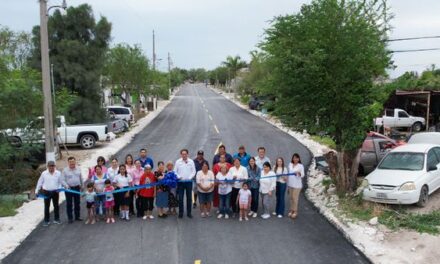 El Presidente Municipal, Dr. Alberto Alanís Villarreal, inauguró una nueva obra de pavimentación de la calle Río Nilo, desde la Calle Privada 1 a Canal de riego, en la Colonia San Angel.