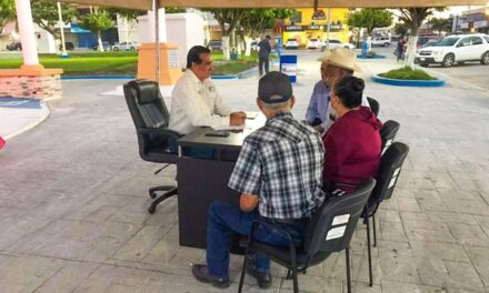 Lunes Ciudadano en Valle Hermoso: Presidente Municipal, Dr. Alberto Alanís atiende peticiones de los habitantes