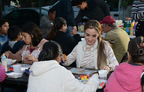 VECINOS DE LA COL. FUNDADORES RECIBEN VISITA DE LA PRESIDENTA DEL DIF RÍO BRAVO Y OTRAS DEPENDENCIAS