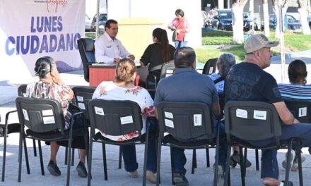 El Presidente Municipal, Dr. Alberto Alanis Villarreal, encabezó este día el lunes Ciudadano, donde atendió personalmente las peticiones ciudadanas.