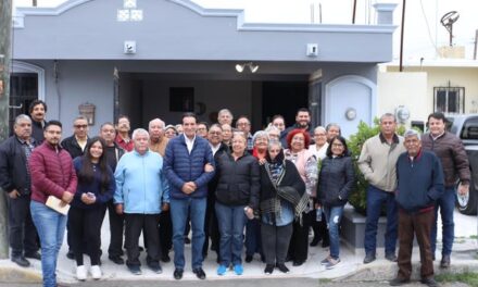 Dr. Alberto Alanís encabeza reunión de trabajo con vecinos del FOVISSSTE.