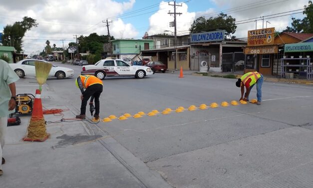 INSTALAN TOPES EN CALLE GUANAJUATO PARA MEJORAR  SEGURIDAD DE PEATONES