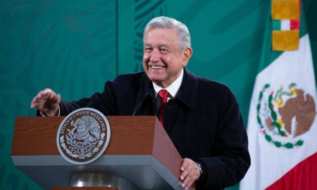 Pide AMLO a mexicanos ahorren electricidad para prevenir futuros apagones