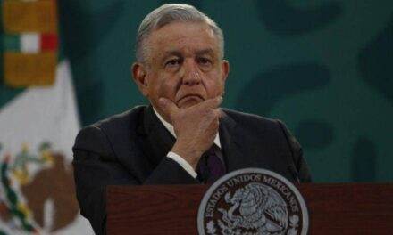 «Ya chole», dice AMLO a feministas que se oponen a candidatura de Salgado Macedonio