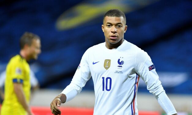 Mbappè fue primero del Barcelona