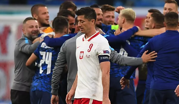 ¡Robert Lewandowski y Polonia son derrotados por Eslovaquia!