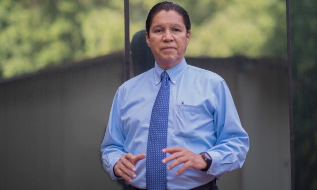 URGE CONECTIVIDAD EN ESCUELAS PARA EVITAR REZAGO: RGV