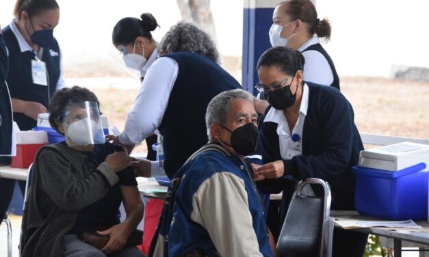 Vacuna Covid no es efectiva porque la gente sigue ingiriendo alimentos chatarra.