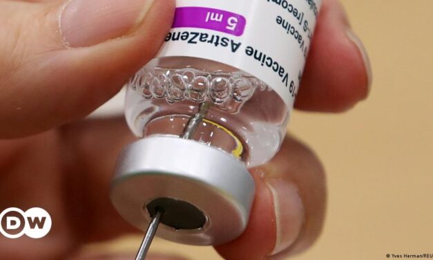 Vacuna AstraZeneca: riesgo de trombosis aumenta con su aplicación, pero muy ligeramente