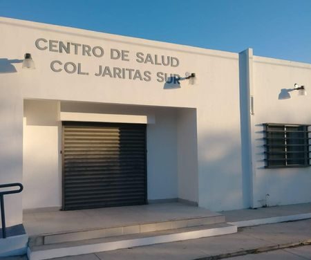 El Departamento de Parques y Jardines labora activamente en la Col. Jaritas Sur