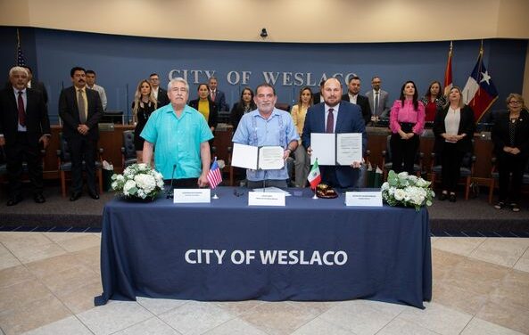 FIRMAN ACUERDO DE HERMANDAD ALCALDES DE RÍO BRAVO Y WESLACO