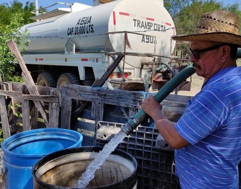 INCLUYE MUNICIPIO A COLONIA CRUZ FRANCO EN ABASTO DE AGUA