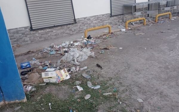 LIMPIEZA EN AREAS ESCOLARES DE NUEVO PROGRESO.