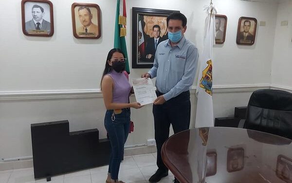 Gobierno Municipal de Valle Hermoso apoya en todo momento la educación.