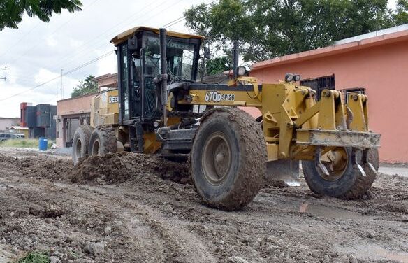 MEJORA GOBIERNO DE RÍO BRAVO CALLES EN COLONIA LAS AMÉRICAS