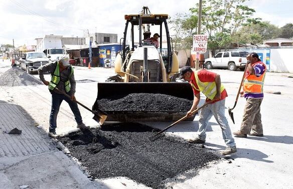 REFUERZA MUNICIPIO REHABILITACIÓN DE VIALIDADES PRINCIPALES