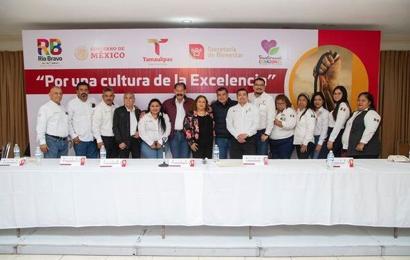 UN ÉXITO CONFERENCIA “POR UNA CULTURA DE LA EXCELENCIA” A JÓVENES ESTUDIANTES DE RÍO BRAVO.