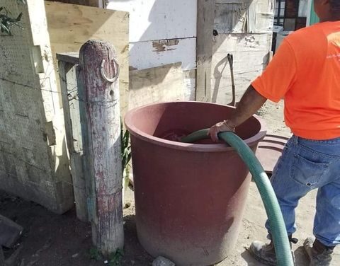 COLONIA SANTANDER, TIENE GARANTIZADO EL SERVICIO DE AGUA POR GOBIERNO DE RÍO BRAVO