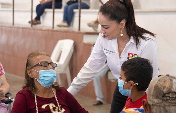 ENTREGA GOBIERNO MUNICIPAL APOYOS ECONÓMICOS A PERSONAS CON DISCAPACIDAD.