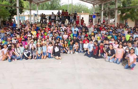LLEVA GOBIERNO DE RÍO BRAVO LUCHA LIBRE A NIÑOS DE PRIMARIA FRANCISCO VILLA