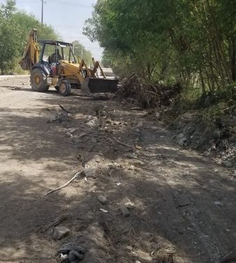 MAQUINARIA DEL GOBIERNO DE RÍO BRAVO REHABILITA CALLES EN COLONIA LA PAZ