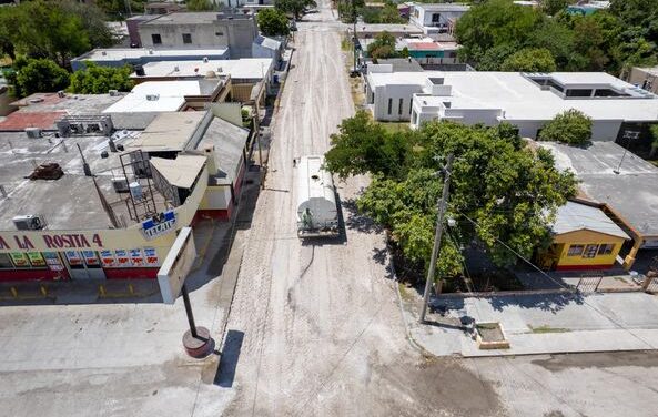 Con más pavimentación en Valle Hermoso, seguimos progresando.