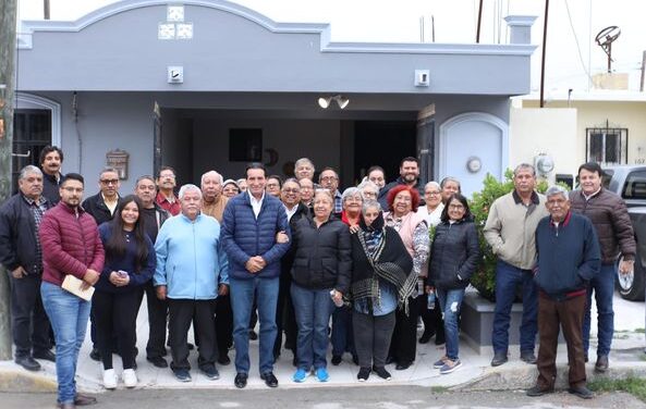 Dr. Alberto Alanís encabeza reunión de trabajo con vecinos del FOVISSSTE.