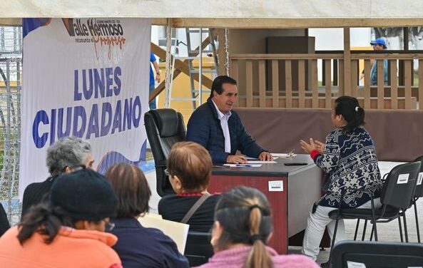 Atiende Dr. Alberto Alanís Villarreal un lunes ciudadano más.