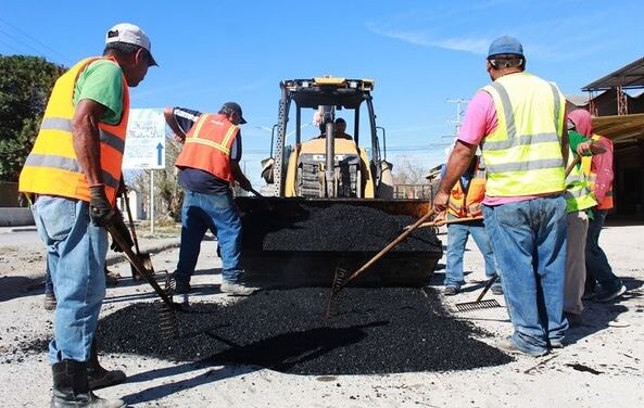 INICIA SEMANA GOBIERNO DE RÍO BRAVO CON BACHEO EN VIALIDADES EN COL. BENITO JUÁREZ E HIJOS DE EJIDATARIOS