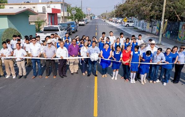 OBRA DE PAVIMENTACIÓN EN LA AV. ROSALINDA GUERRERO