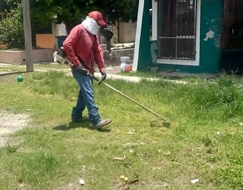 TIENEN EN FIDEL VELÁZQUEZ Y LA PAZ PARQUES Y PLAZAS EN CONDICIONES ÓPTIMAS CON APOYO DE MUNICIPIO